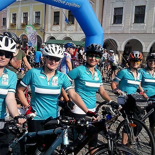 Šlápněte do pedálů pro dobrou věc! Charitativní cyklojízda Na kole dětem Vysočinou slaví 15 let