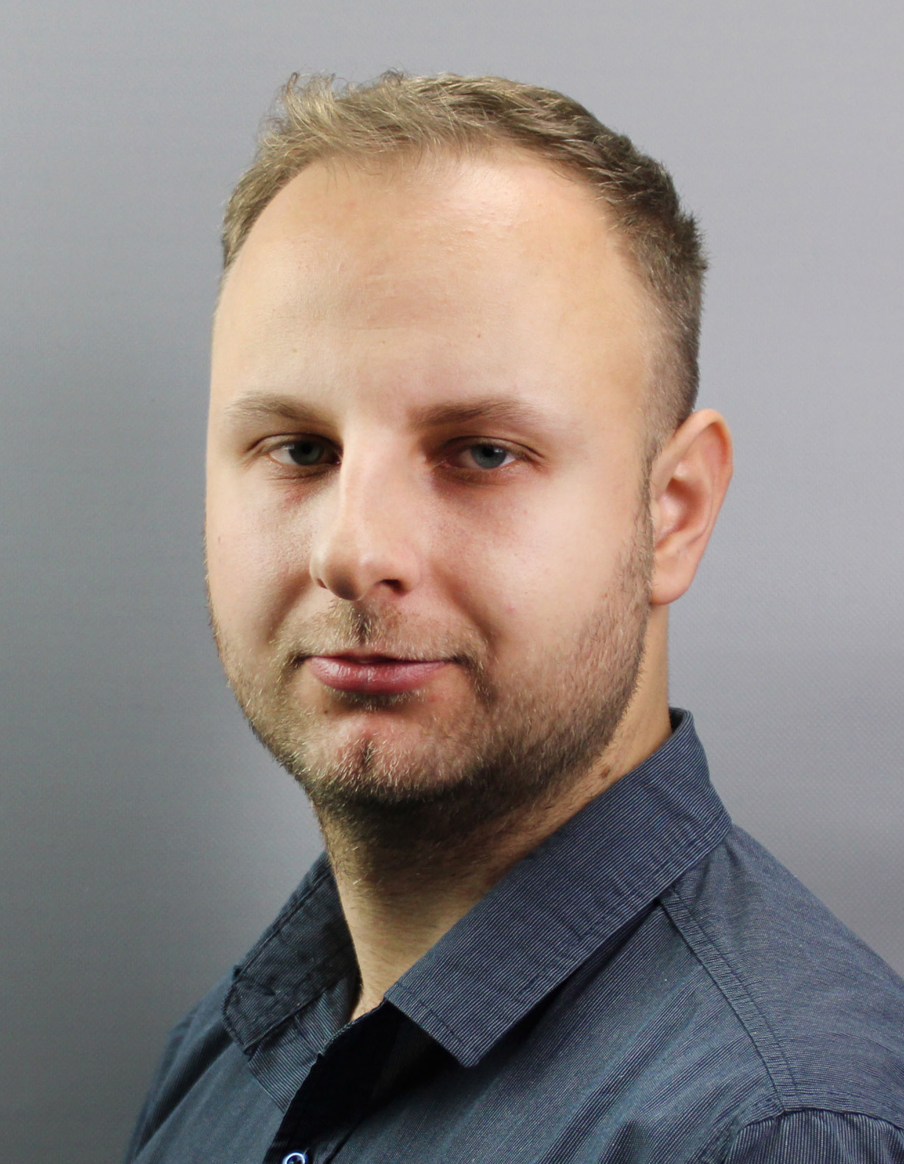 Mgr. Náth Vozábal